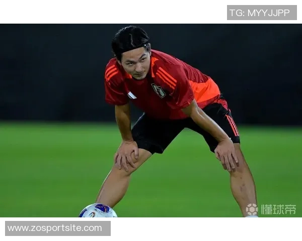 日本与加纳交锋前发布海报南野拓实成为焦点球员 日本与加纳交锋前发布海报南野拓实成为焦点球员