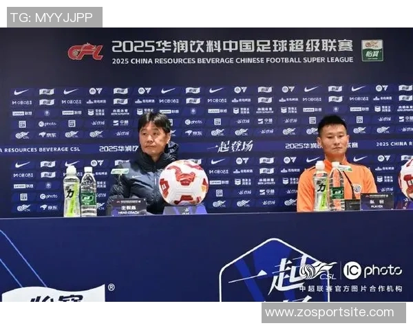 李霄鹏寄语球队专注自我展现实力期待明天比赛精彩表现 李霄鹏寄语球队专注自我展现实力期待明天比赛精彩表现